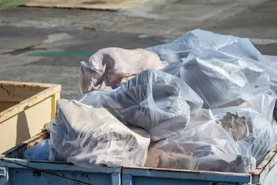 埼玉、群馬、栃木、東京でで廃プラスチック類を安心価格で処理