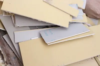 埼玉、群馬、栃木、東京で石膏ボードを低コストでリサイクル処理